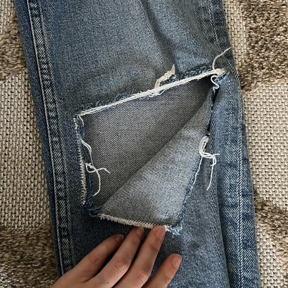 RE/DONE
High-Rise Distressed 70s Stovepipe Jeans - Picture 4 of 6